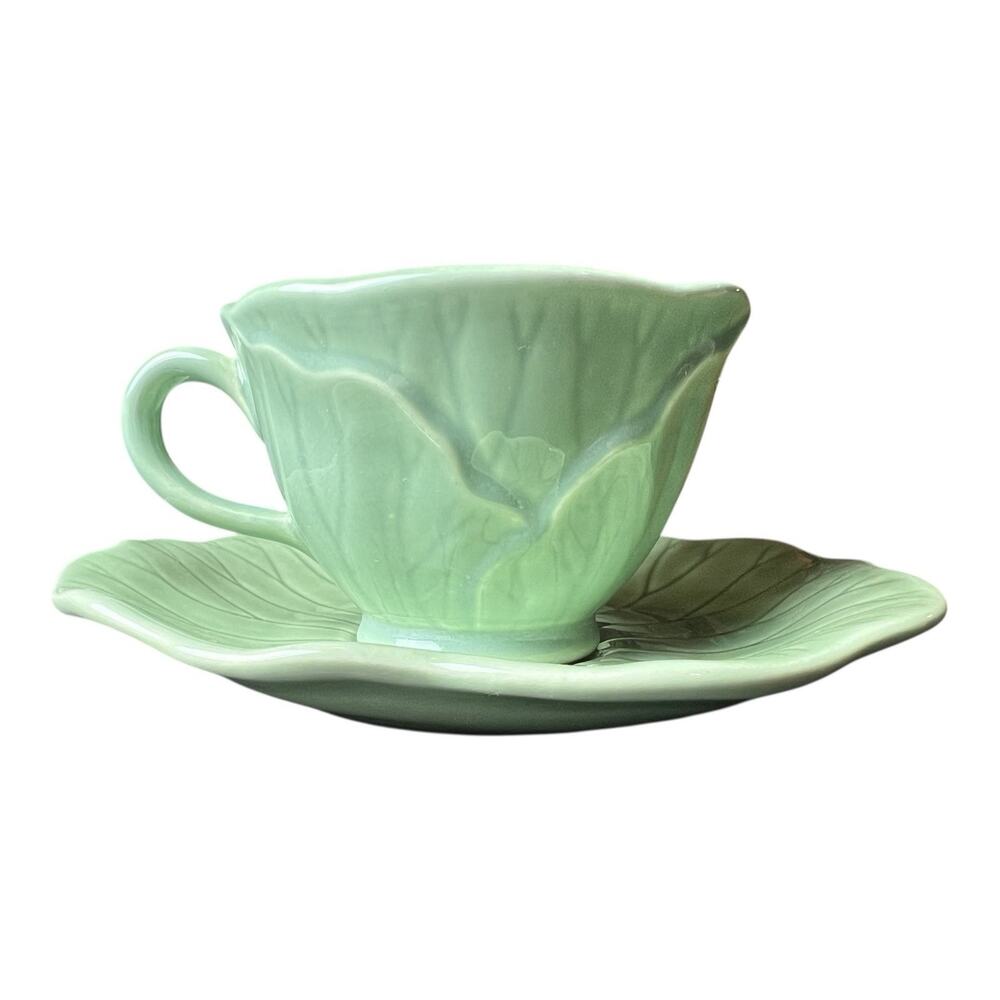 VINTAGE METLOX LOTUS GREEN COFFEE CUP‎ & SAUCER